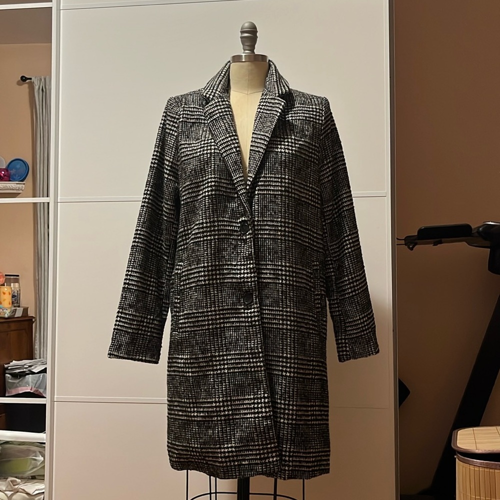 CLEARANCE SALE - Houndstooth Plaid long blazer/jacket - size M